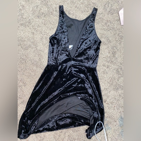 Bundle of dresses - Picture 4 of 5